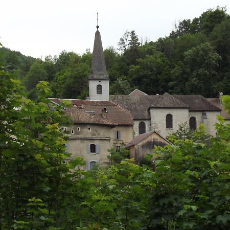 Gite La Petite Ecluse En Bord De Loue Lods Esterno foto